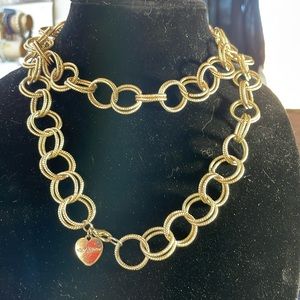 Chunky chain necklace gold tone